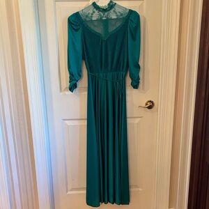 Elegant Teal Lace Yoke Prom Dress with Long Sleeves